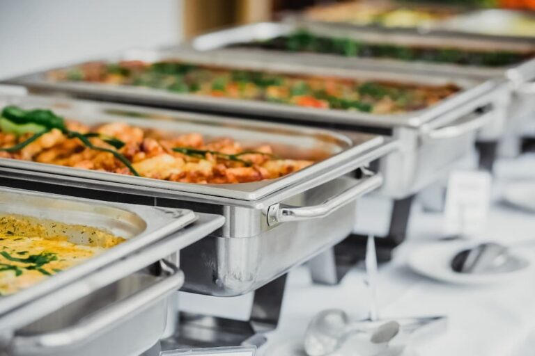 Why Working with Catering Equipment Specialists Makes All the Difference