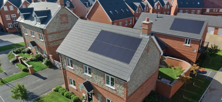 Solar Panel Installers UK Explained: Accreditation, Quotes and Warranties